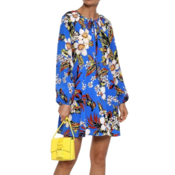 Diane Von Furstenberg Dresses & Skirts - DVF Pleated floral silk crepe de chine dress Sz XS